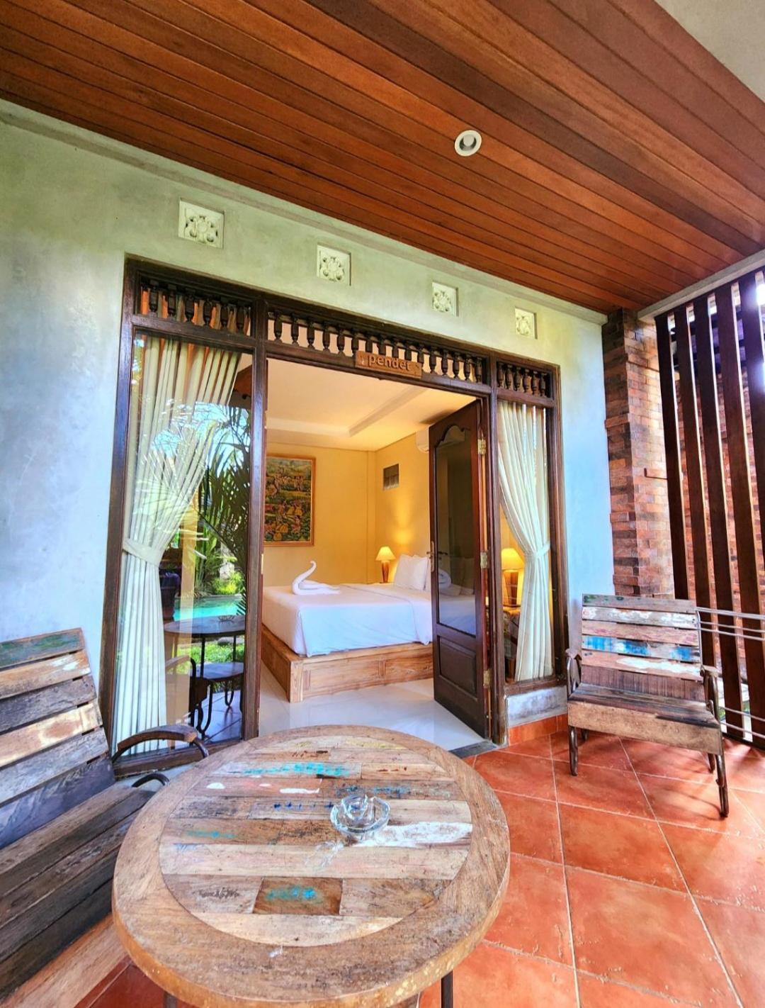 Buda Amitaba Ubud Rom bilde